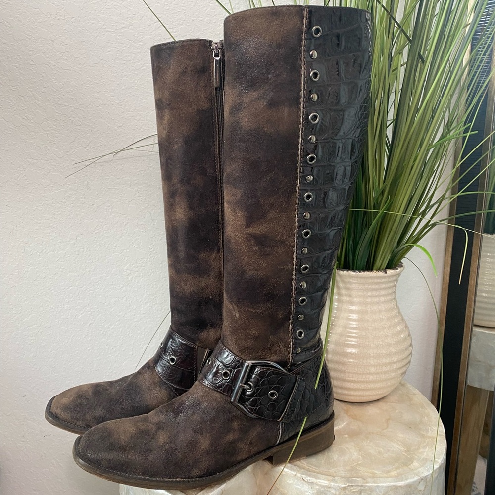 DONALD PLINER Gale Suede/Gator Riding Boots